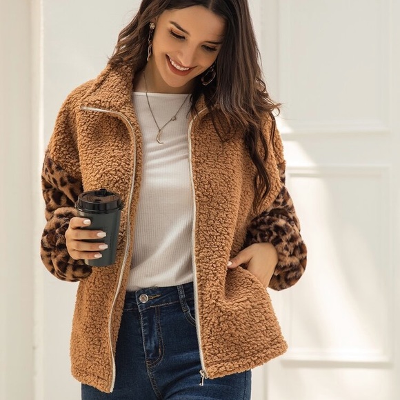 SHEIN Sweaters - Contrast Leopard Print Zip-Up Teddy Coat